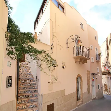Bed & Breakfasts Conte Perollo Guest house 3*