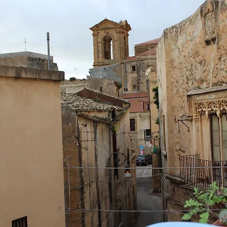 Konukevi Bed & Breakfasts Conte Perollo Sciacca