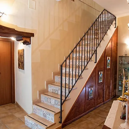 Bed & Breakfasts Conte Perollo Guest house Sciacca