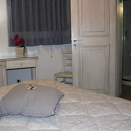 ゲストハウス Bed & Breakfasts Conte Perollo シャッカ