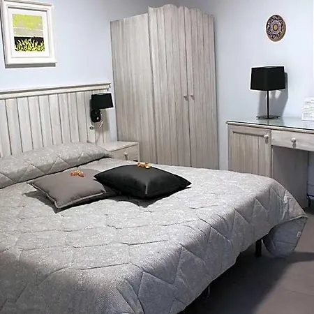 Bed & Breakfasts Conte Perollo 4* シャッカ