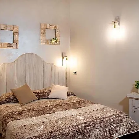 Bed & Breakfasts Conte Perollo 4*