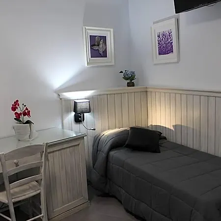 Bed & Breakfasts Conte Perollo Pensjonat 4*