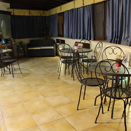 Bed & Breakfasts Conte Perollo 4* 夏卡