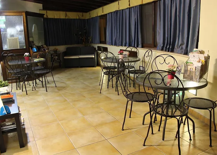 Bed & Breakfasts Conte Perollo 4* 취아카